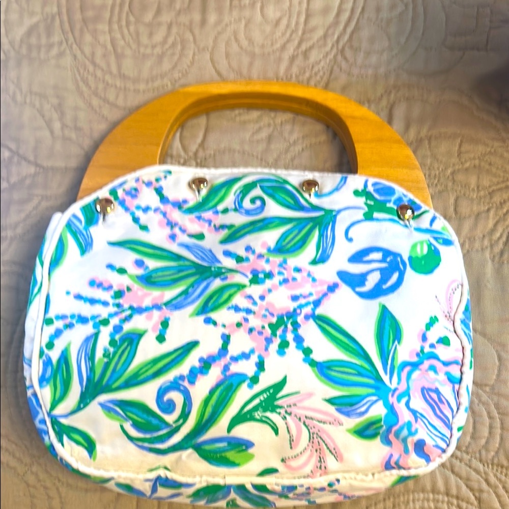 Lilly Pulitzer Bermuda bag  with Wooden Handles
